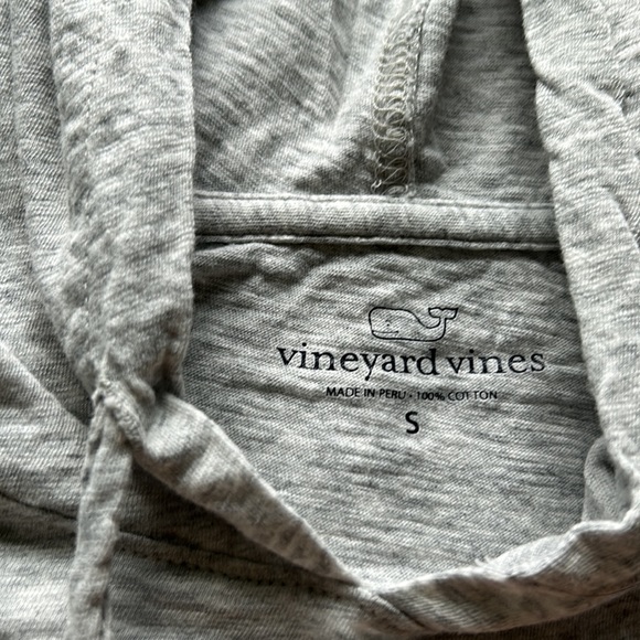 Vineyard vines hooded long sleeve - Picture 4 of 5